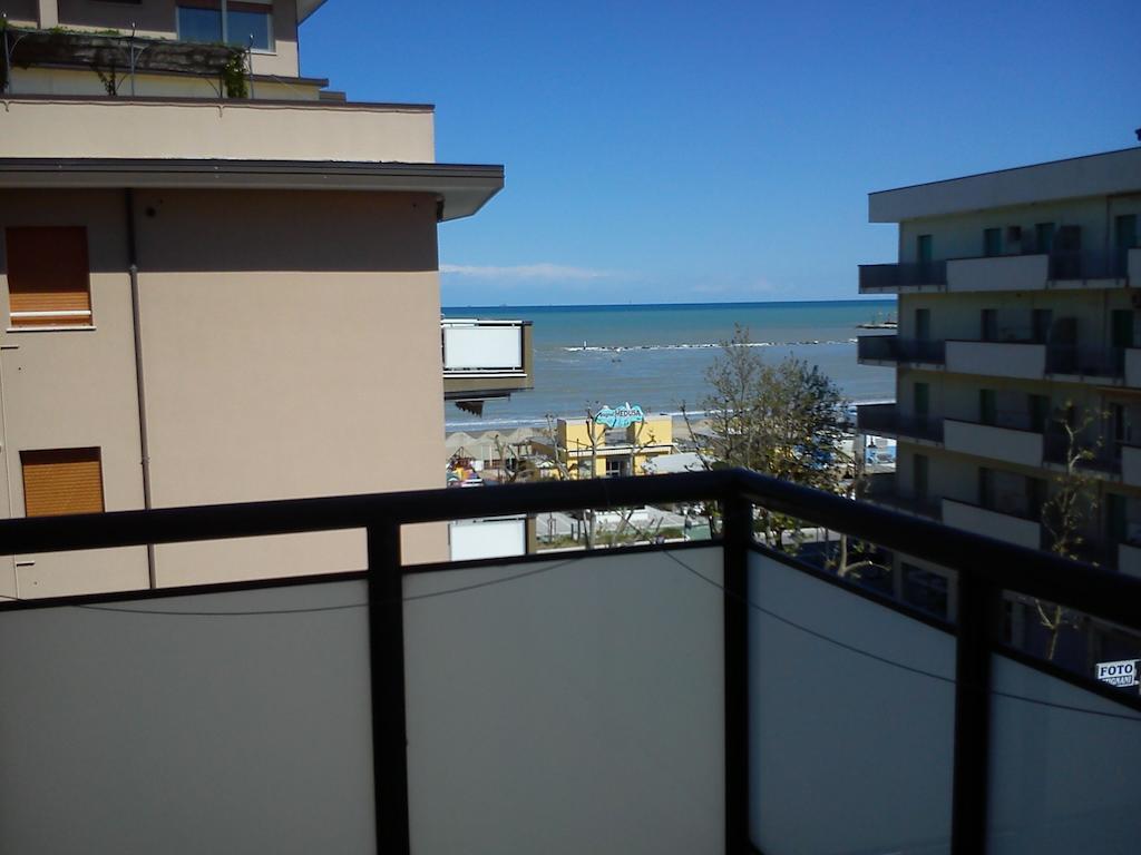 Hotel Darsena Cesenatico Exterior photo